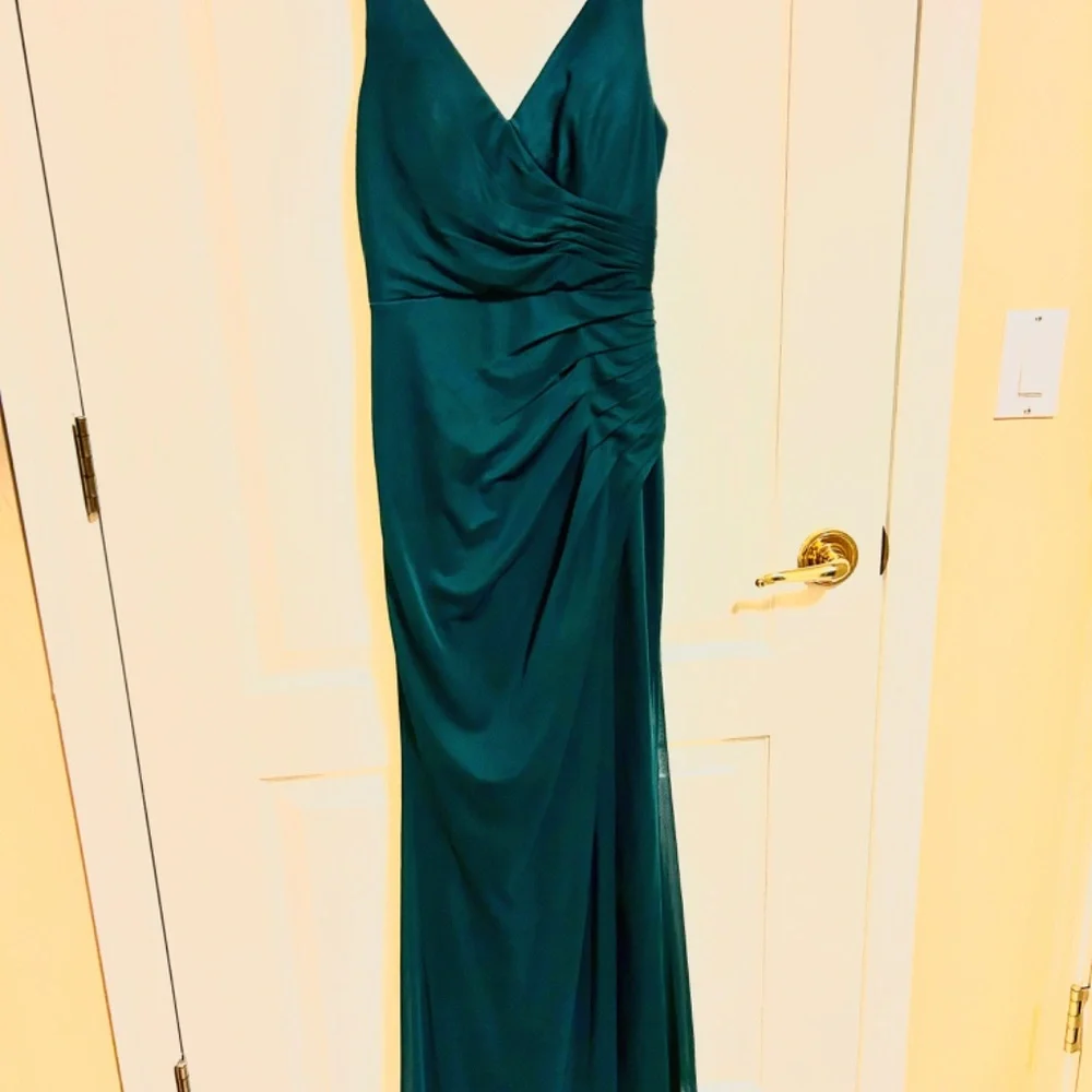 LIKE NEW! Women's Azazie Emerald Green Full Length Dress - 0 - Picture 3 of 10